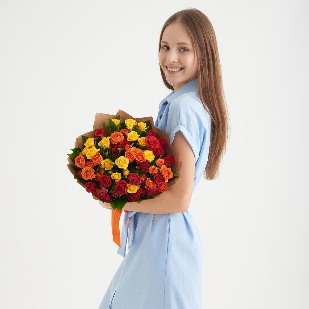 11 ярких кустовых роз — фото 3 — купить в Тбилиси — фото 3