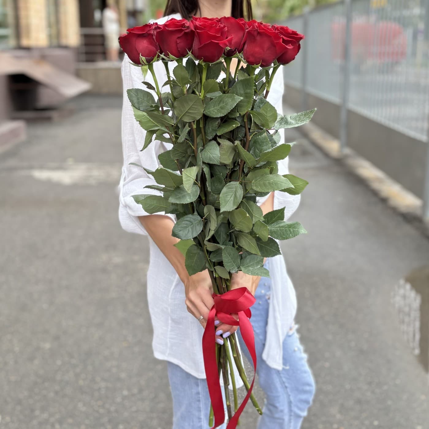 15 эквадорских роз 80 см (цвет на выбор) — фото 2 — купить в Тбилиси — фото 2