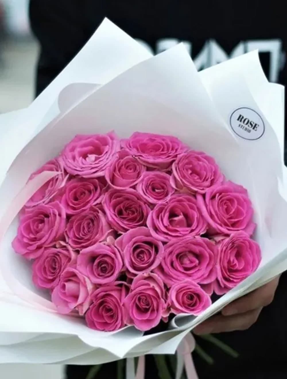 21 розовая роза