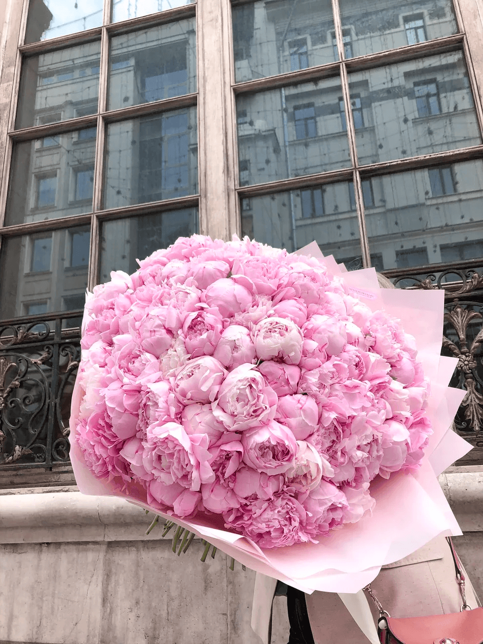 Букет из 101 пиона — купить в Тбилиси — фото 4