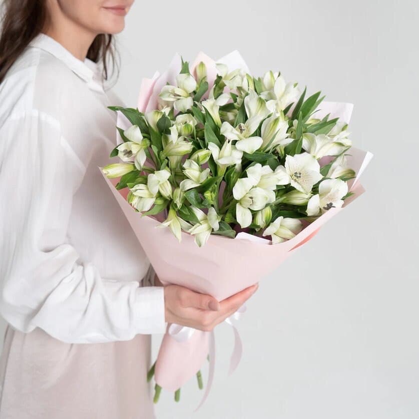 Букет из 11 белых альстромерий — фото 2 — купить в Тбилиси — фото 2