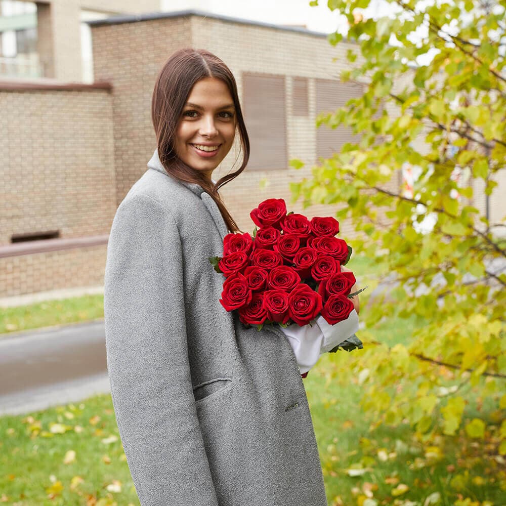 Букет из 19 красных роз — фото 2 — купить в Тбилиси — фото 2