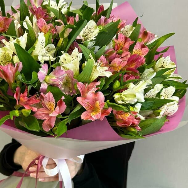 Букет из 25 альстромерий (цвет на выбор) — фото 2 — купить в Тбилиси — фото 2