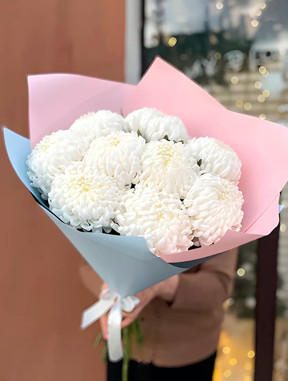 Букет из 9 шарообразных хризантем (цвет на выбор)