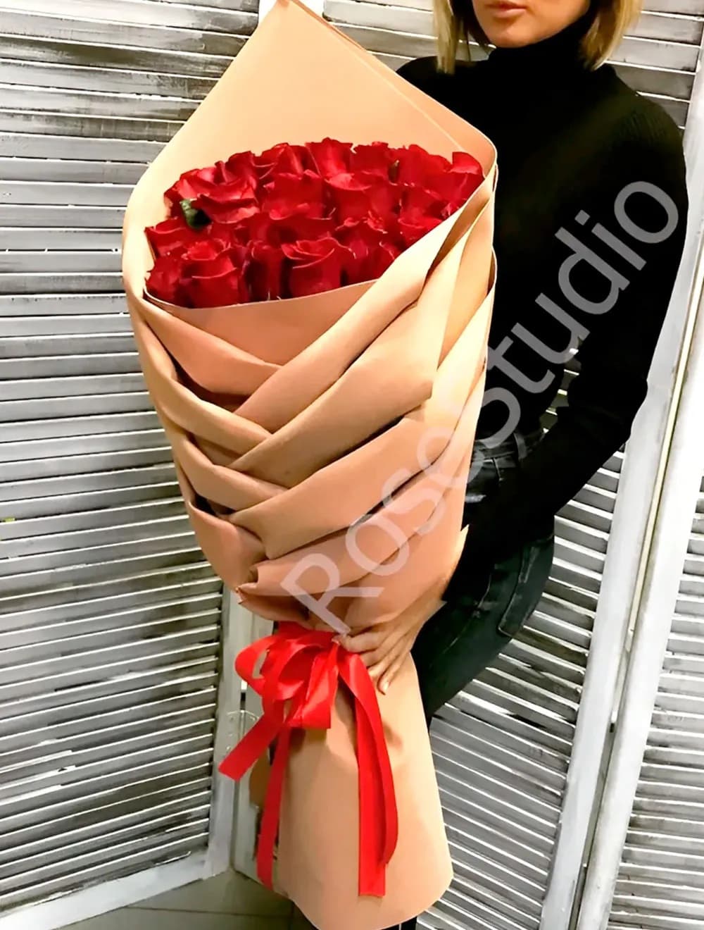 Букет "RedRose" - эквадорская роза