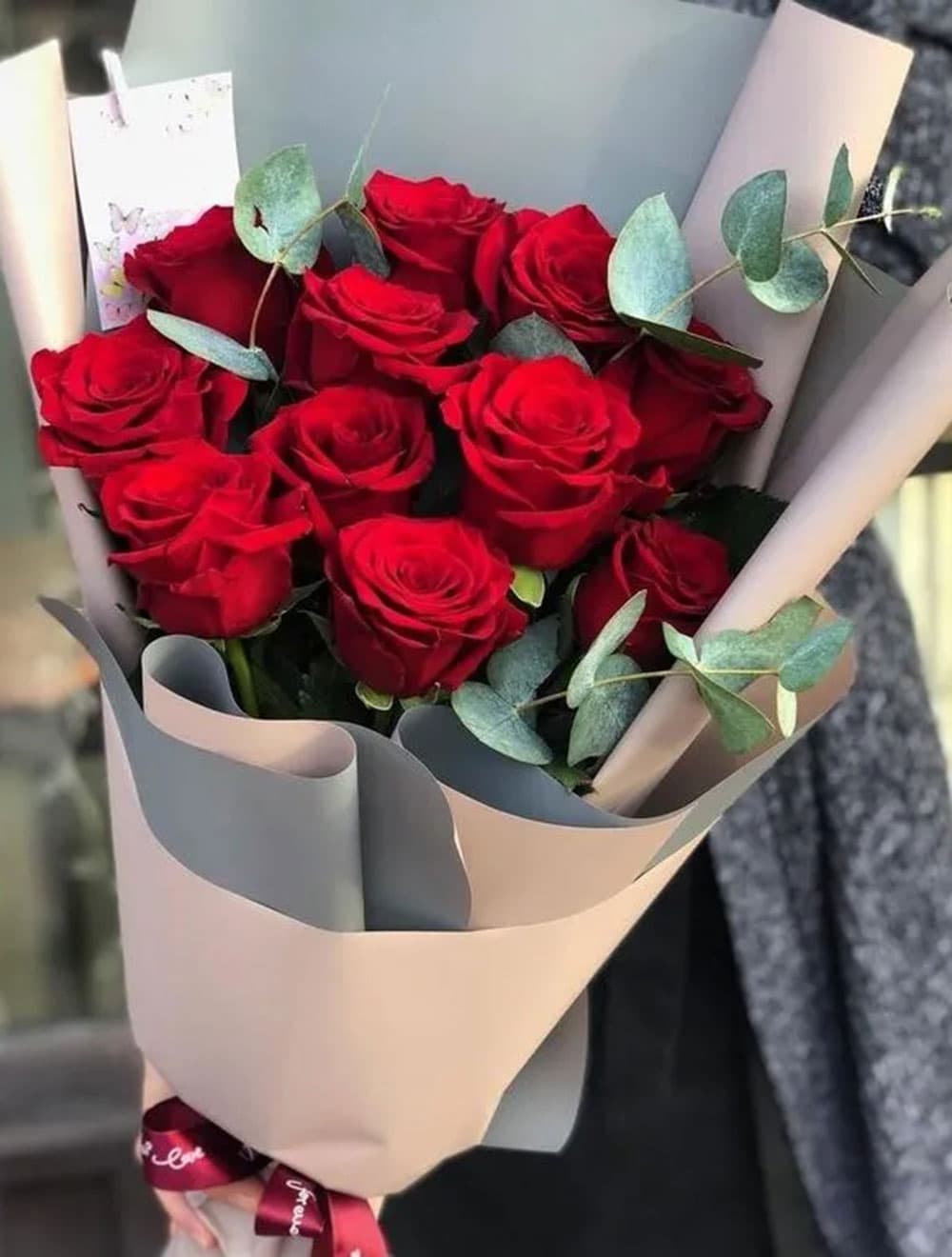 Букет розы с эвкалиптом "CREATIVE"