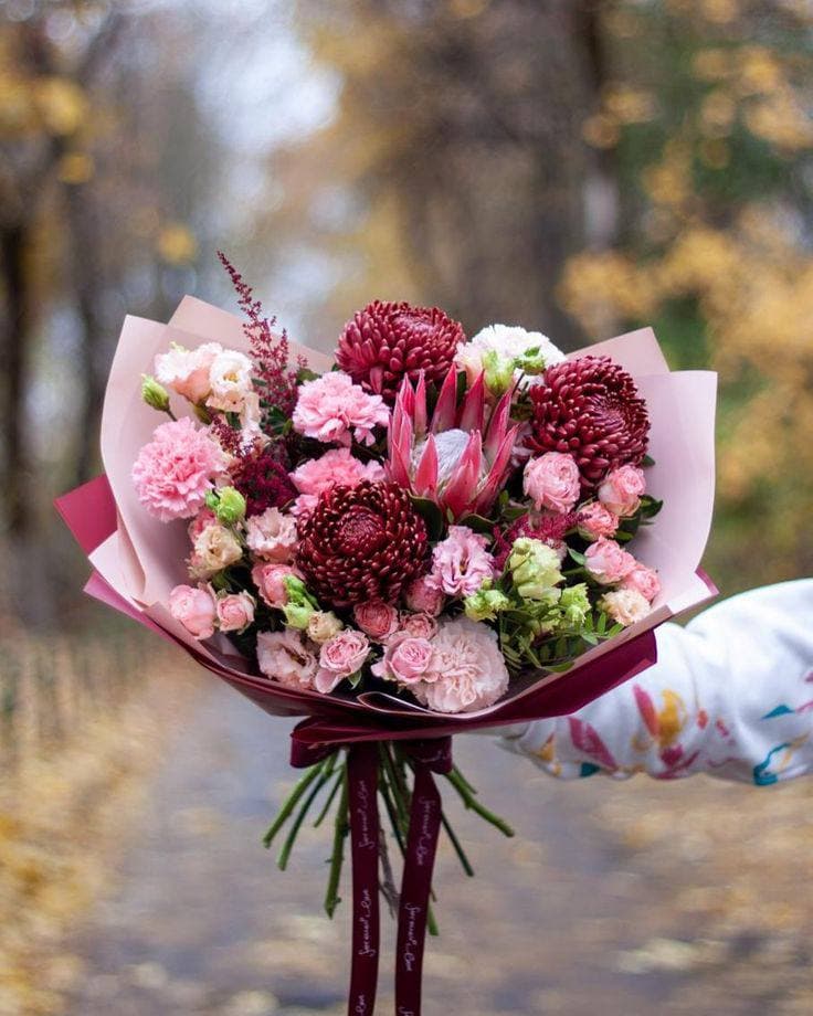 Букет цвета марсала