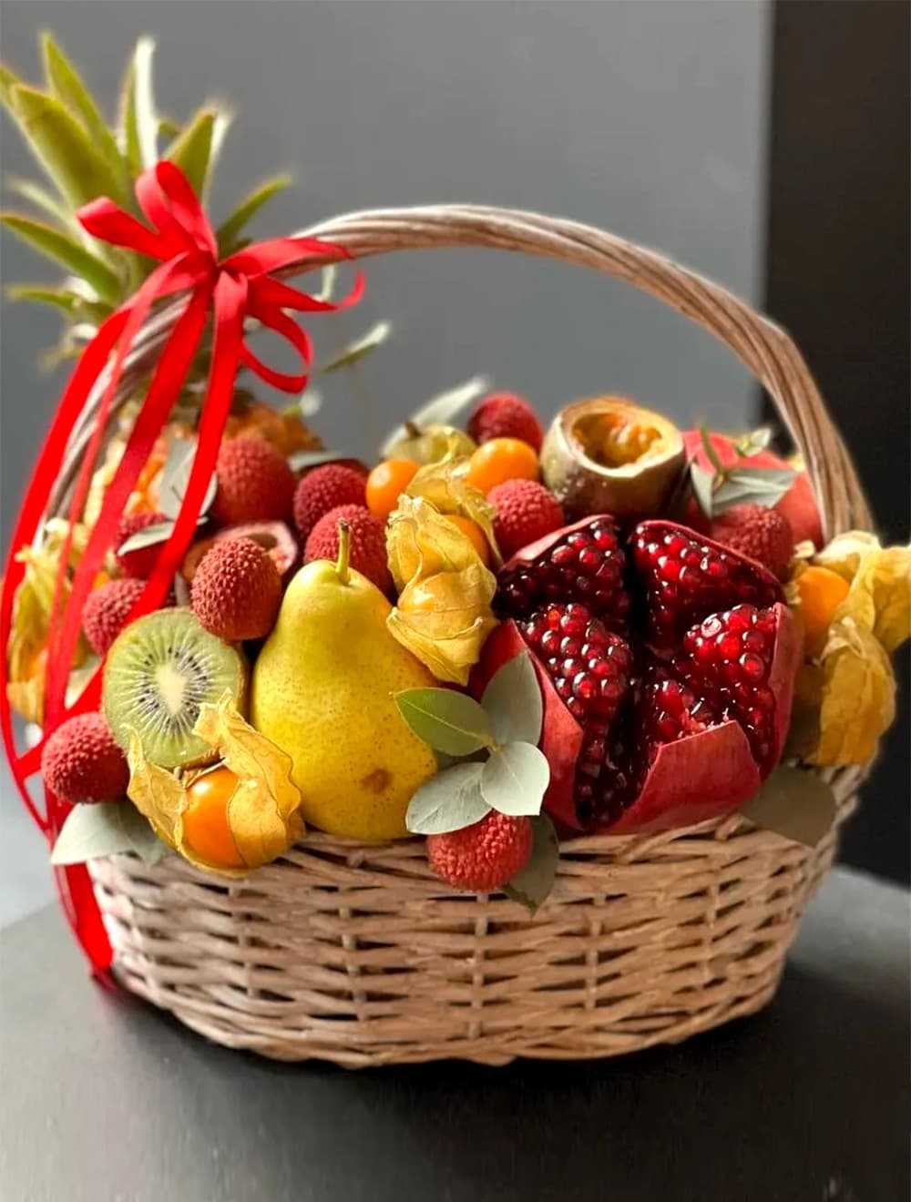 Фруктовая корзина Экзотик