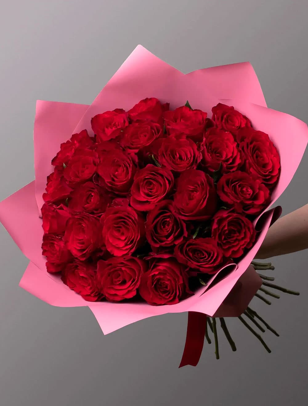 Мадам Ред - 25 роз